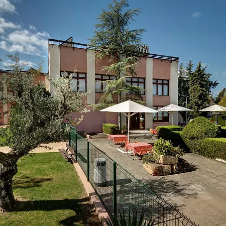Rey Sancho Ramirez Hotel