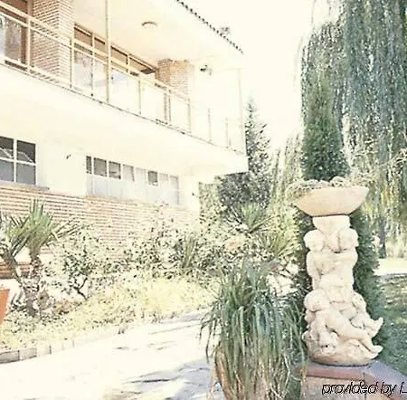 Rey Sancho Ramírez Hotel