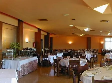 Rey Sancho Ramirez Somontano Sl 3*