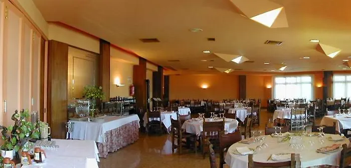 Rey Sancho Ramirez Somontano Sl 3*